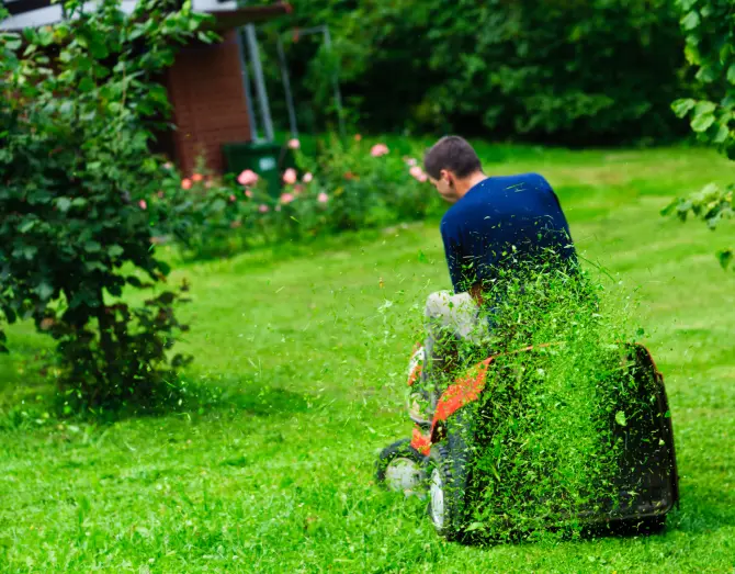 Lawn Mowing in Centennial, CO